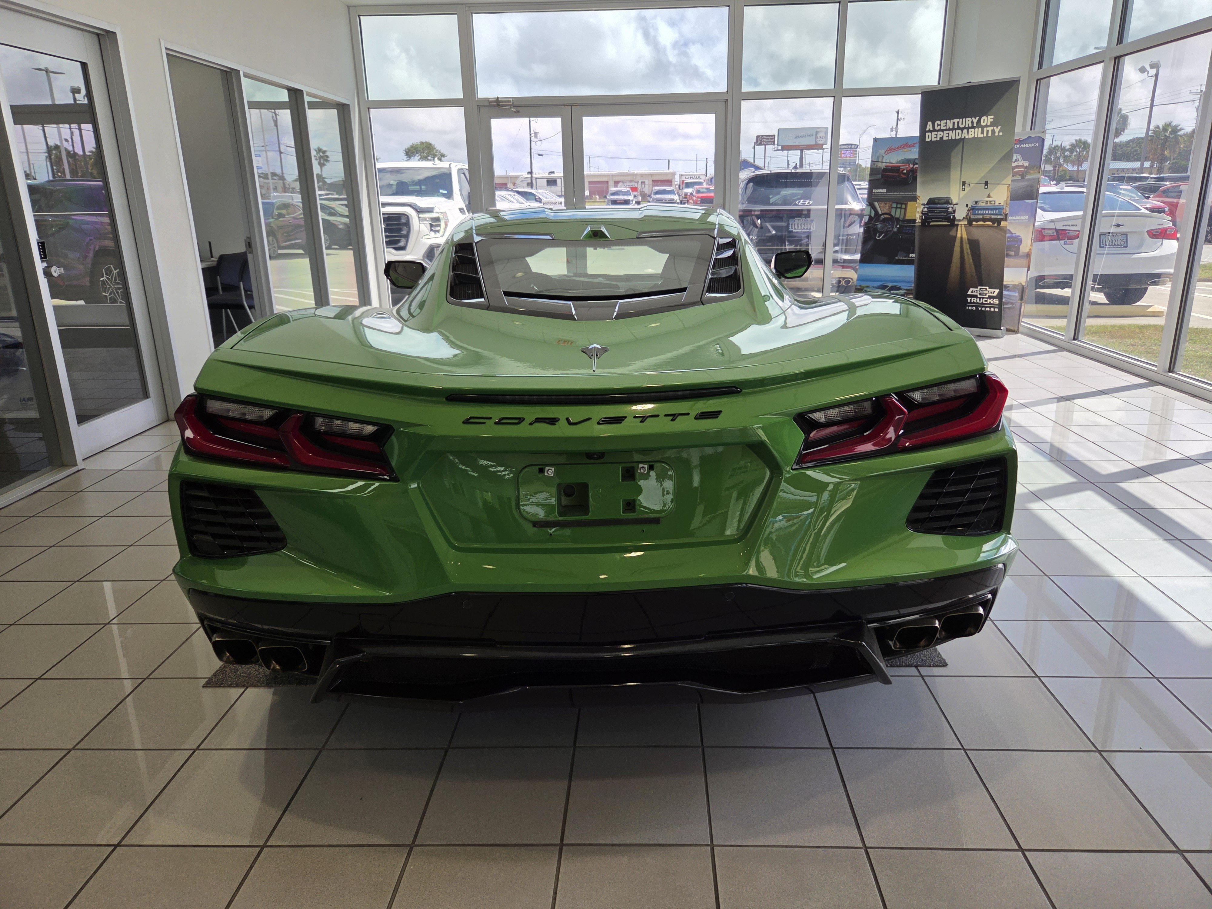 Used 2026 Chevrolet Corvette Stingray Coupe w/ 1LT RWD image 6