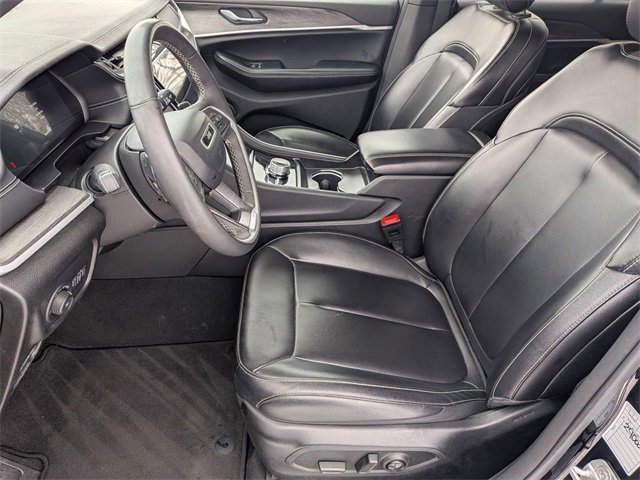 Certified 2024 Jeep Grand Cherokee Limited image 12