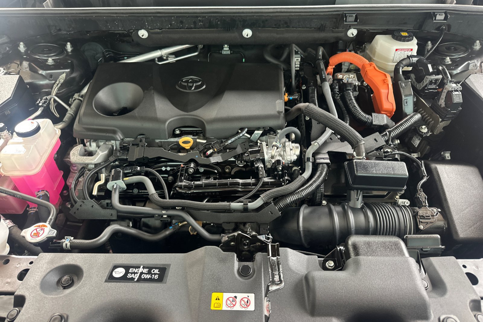 Certified 2023 Toyota RAV4 LE AWD/4WD image 34