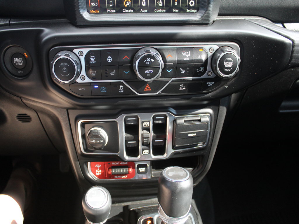 Used 2023 Jeep Wrangler Unlimited Rubicon 4xe w/ Cold Weather Group AWD/4WD image 14