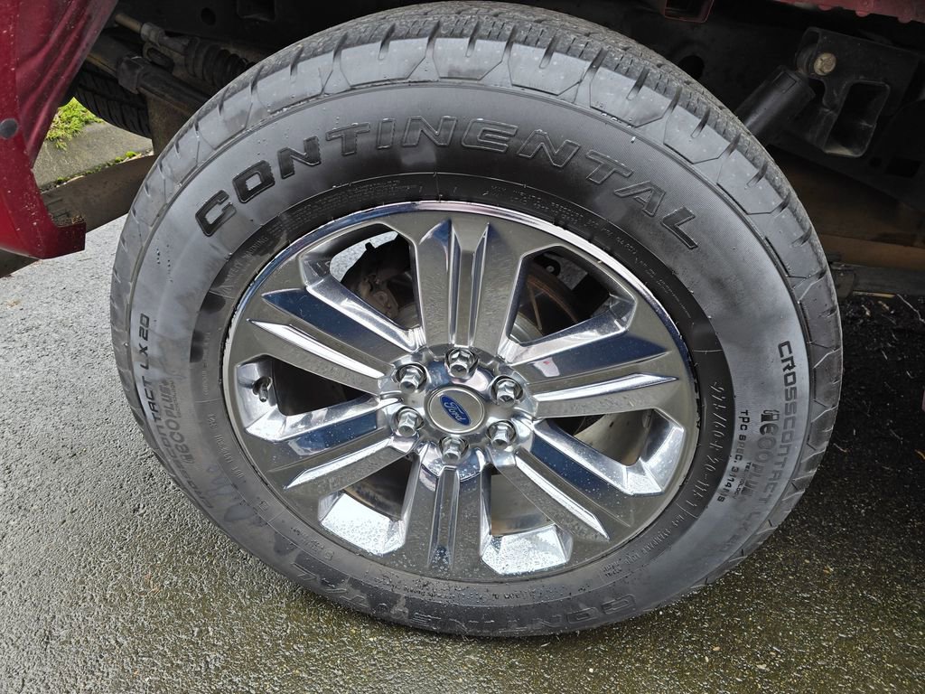 Used 2018 Ford F150 Lariat w/ Equipment Group 502A Luxury image 5