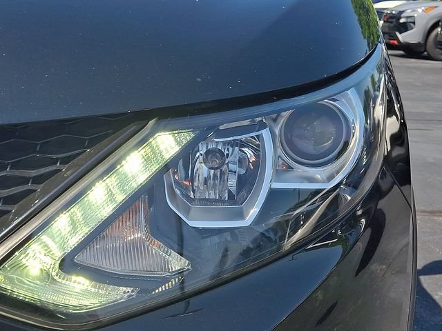 Used 2019 Nissan Rogue Sport SV AWD/4WD image 9