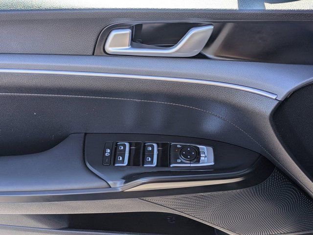 Used 2025 Kia K5 LXS image 19