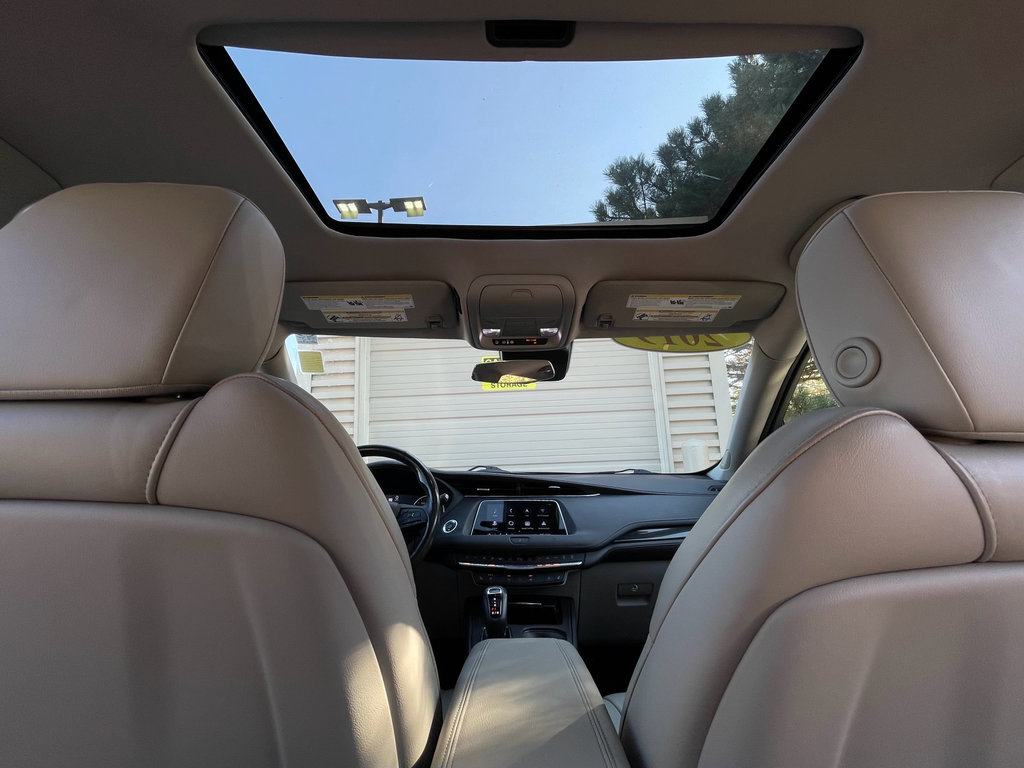 Used 2019 Cadillac XT4 Premium Luxury image 22