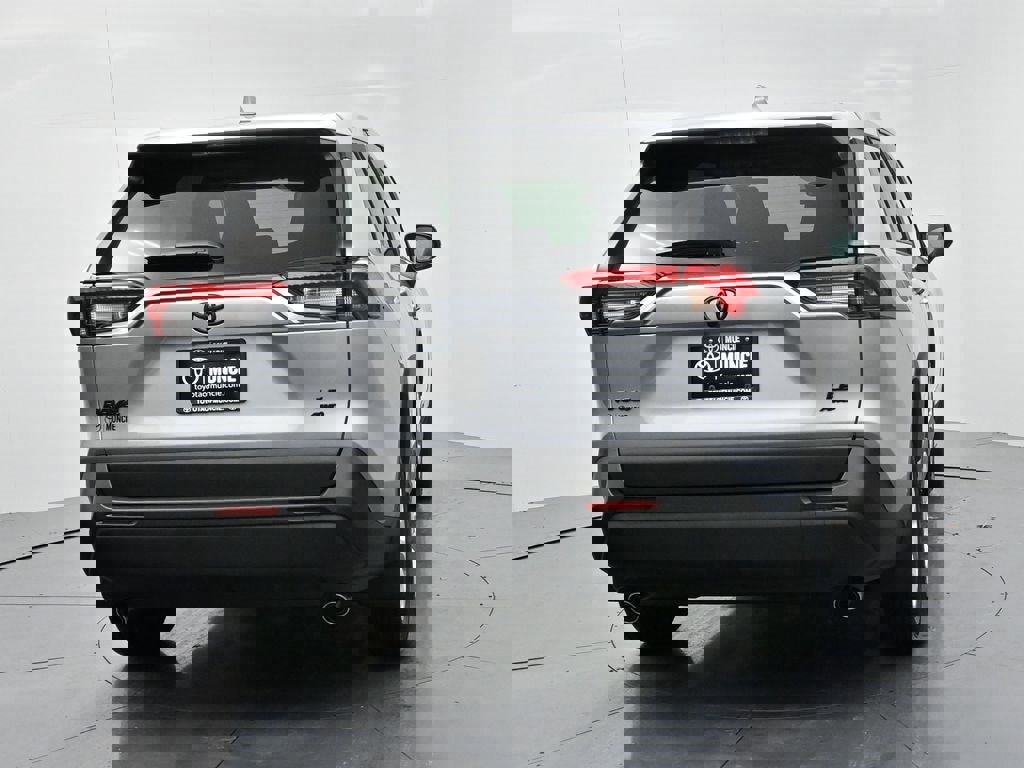 New 2025 Toyota RAV4 LE image 7