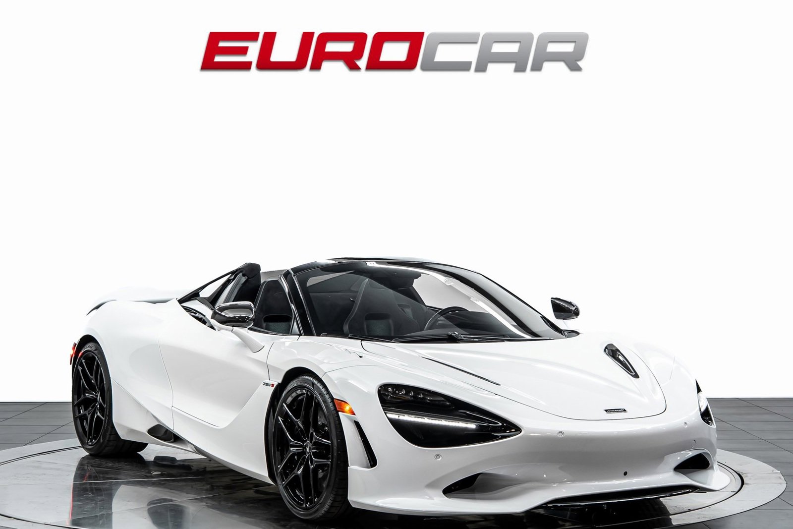 Used 2024 McLaren 750S Spider image 9