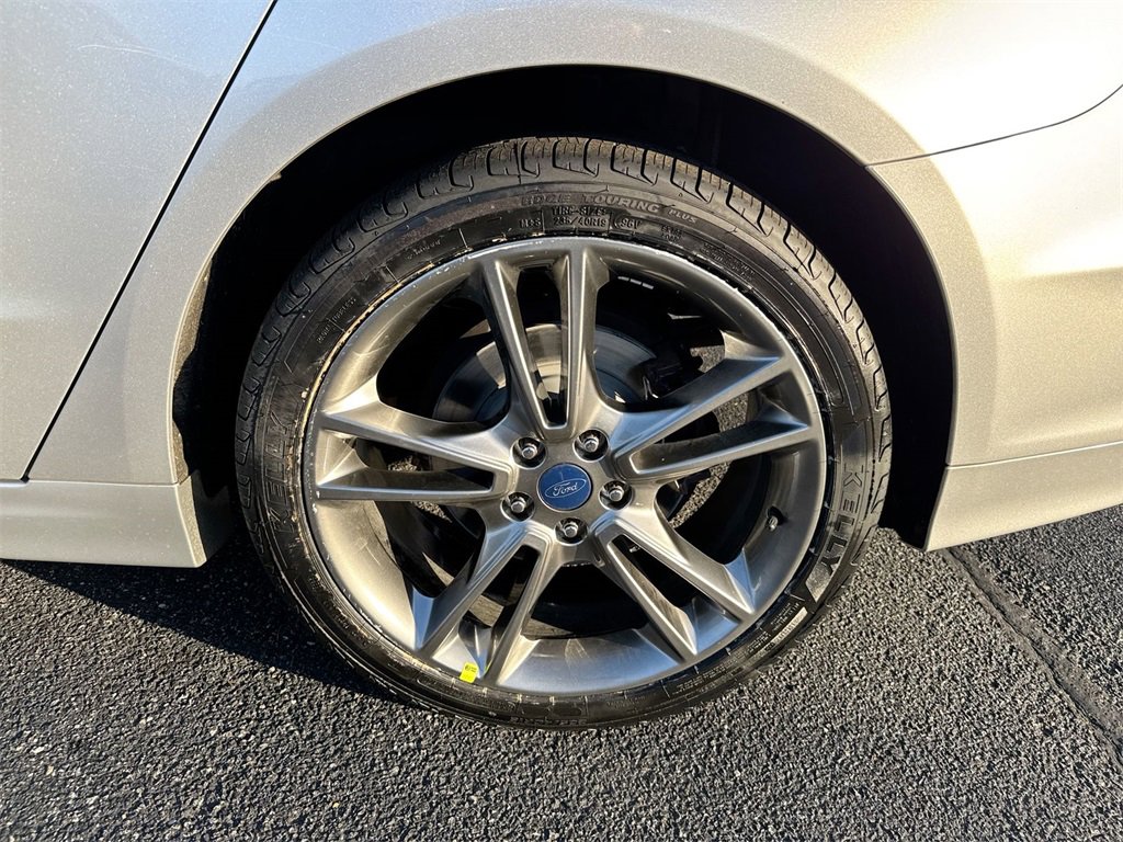 Used 2015 Ford Fusion Titanium image 27