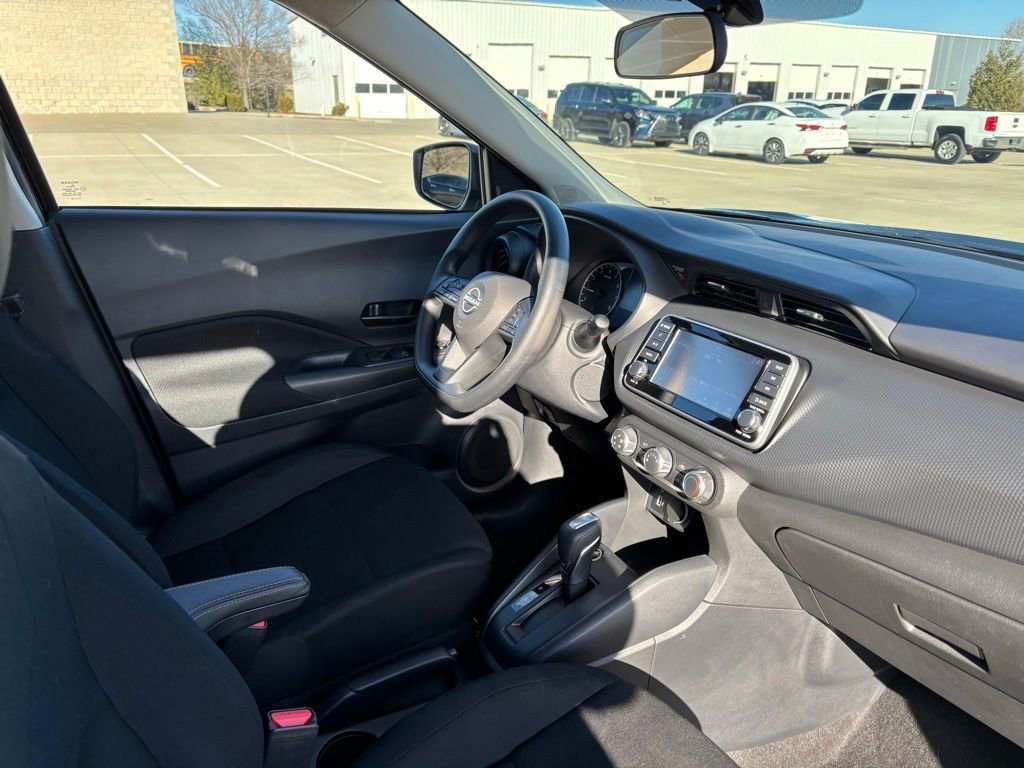 Used 2025 Nissan Kicks Play S image 11