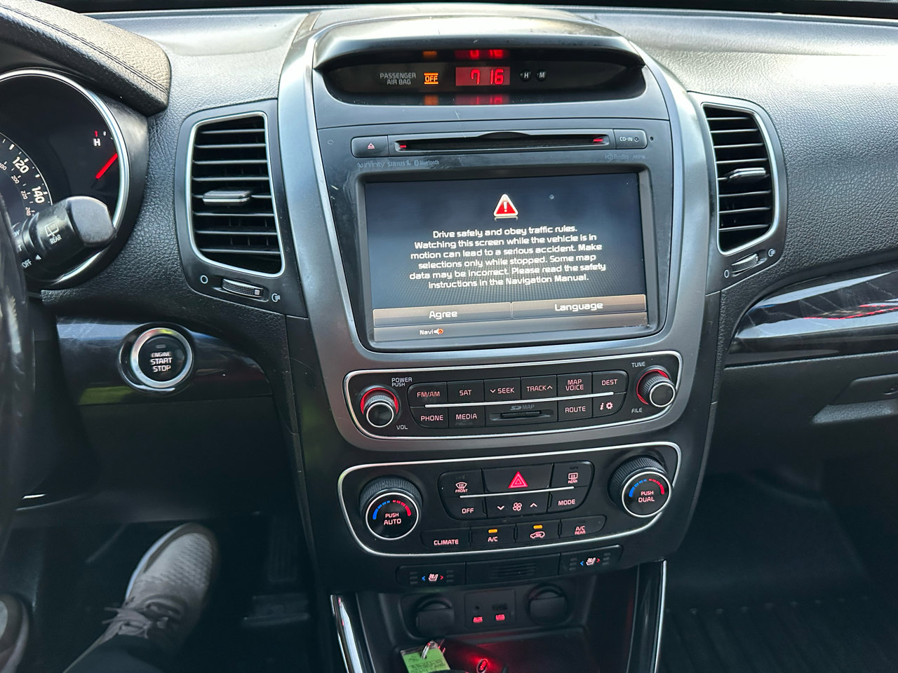 Used 2014 Kia Sorento SX w/ 3rd Row Package image 29