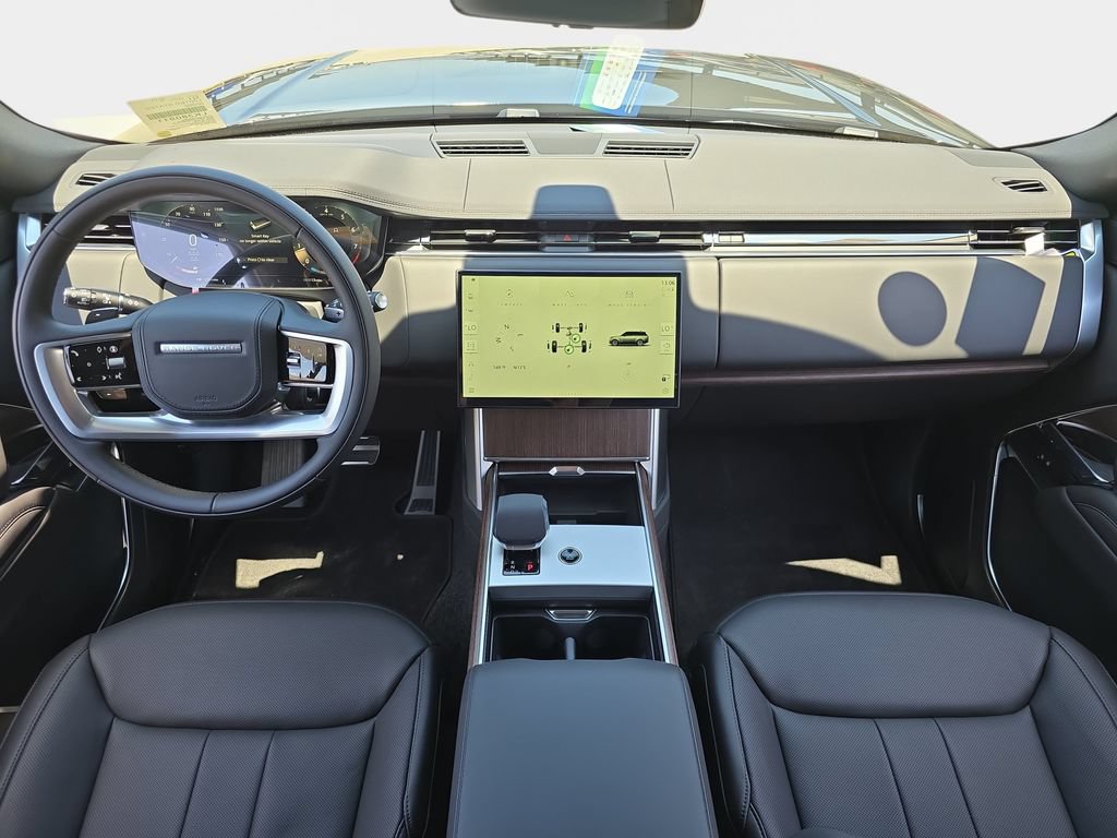 New 2026 Land Rover Range Rover Long Wheelbase SE AWD/4WD image 9