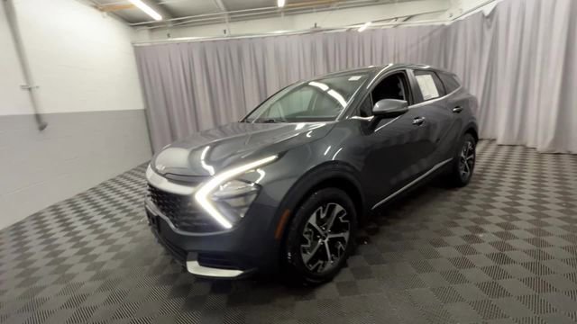 Used 2023 Kia Sportage EX image 2