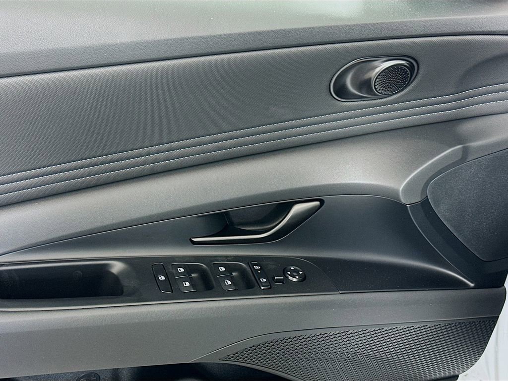 New 2026 Hyundai Elantra SEL Sport image 18