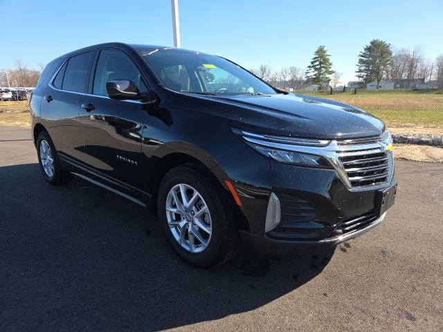 Used 2024 Chevrolet Equinox LT FWD image 1