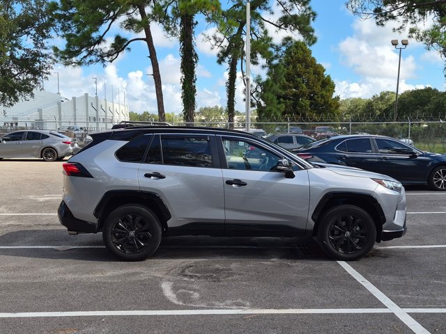 Used 2023 Toyota RAV4 XSE AWD/4WD image 4