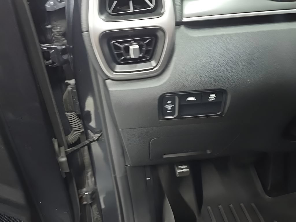 Used 2021 Kia Sorento S FWD image 14