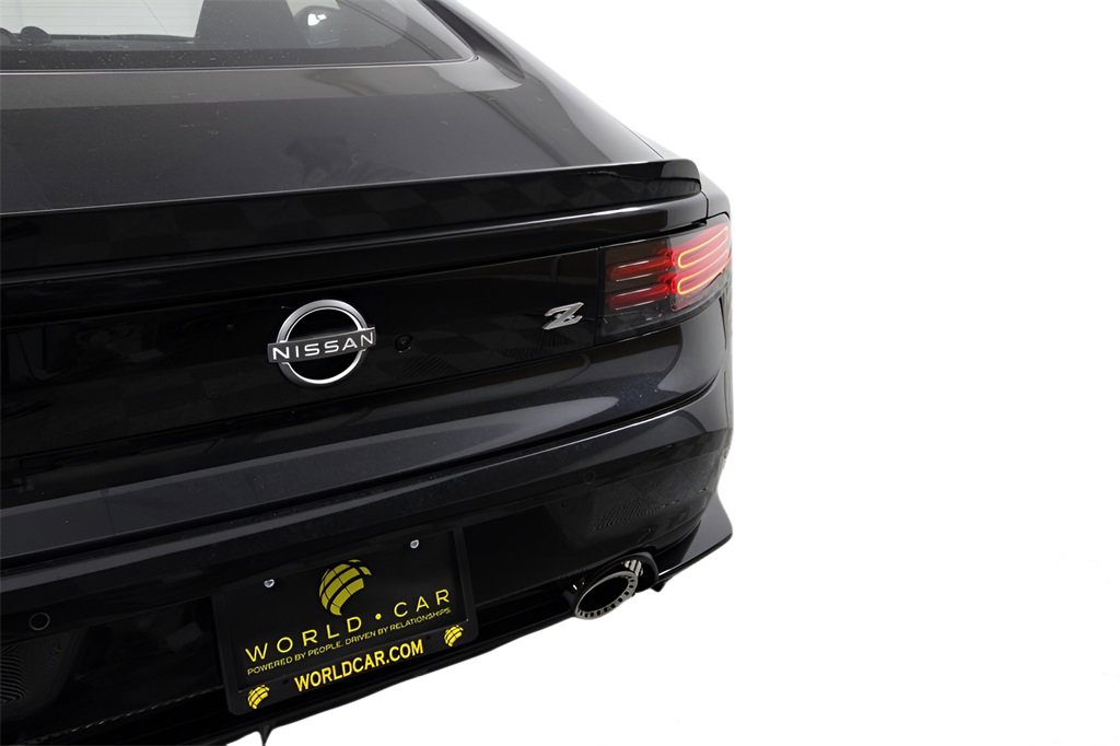 Used 2025 Nissan Z Performance w/ Floor Mat Package image 13