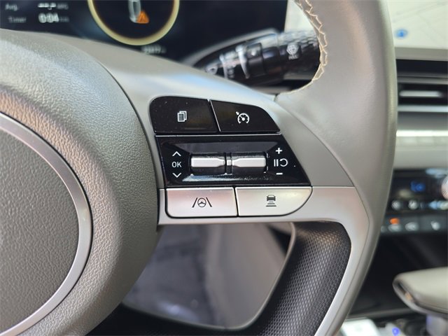 Used 2023 Hyundai Elantra SEL w/ Convenience Package image 23