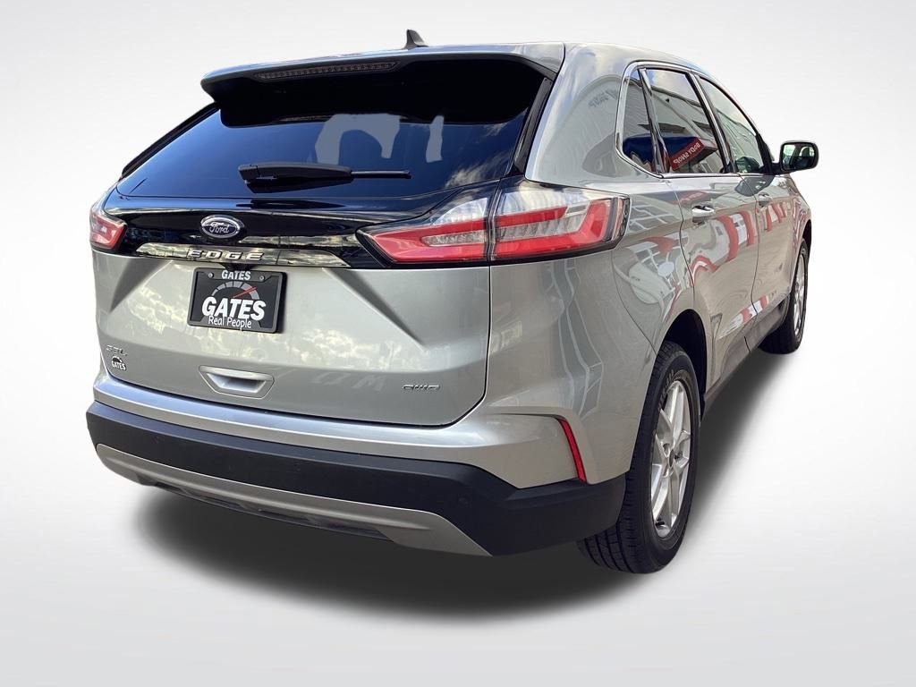 Used 2024 Ford Edge SEL image 11