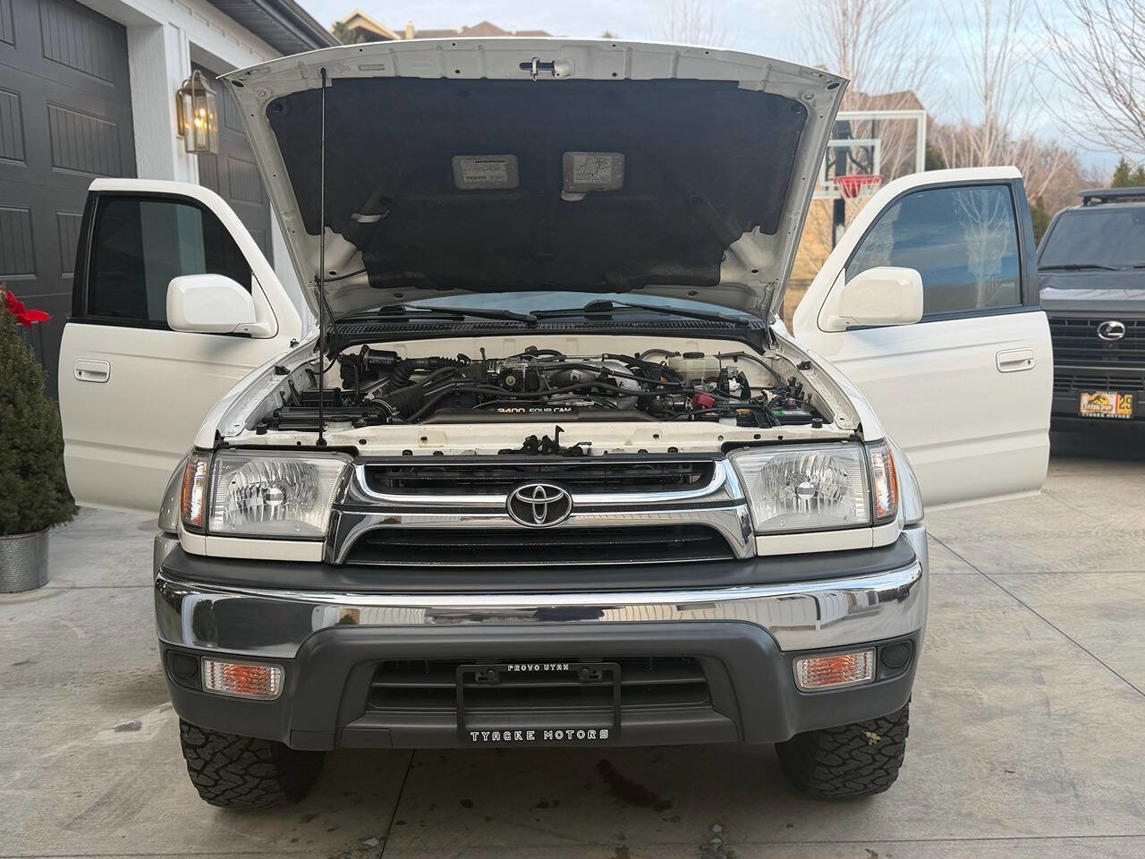 Used 2001 Toyota 4Runner SR5 image 94