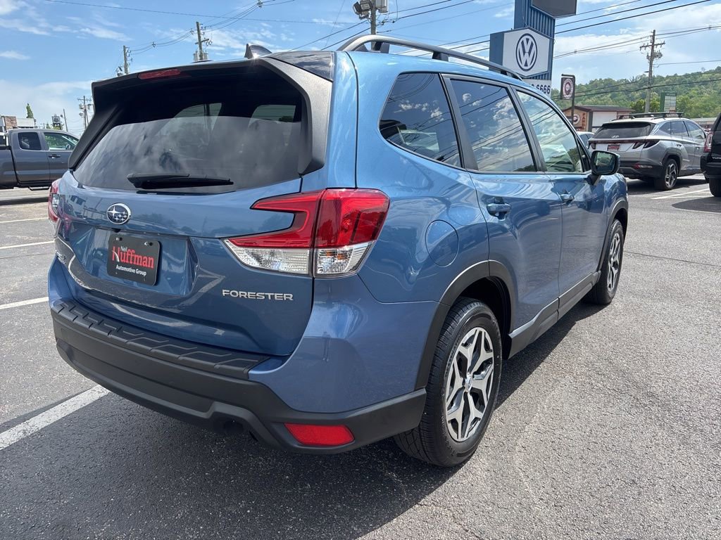 Used 2024 Subaru Forester Premium w/ POP Package 1 AWD/4WD image 7