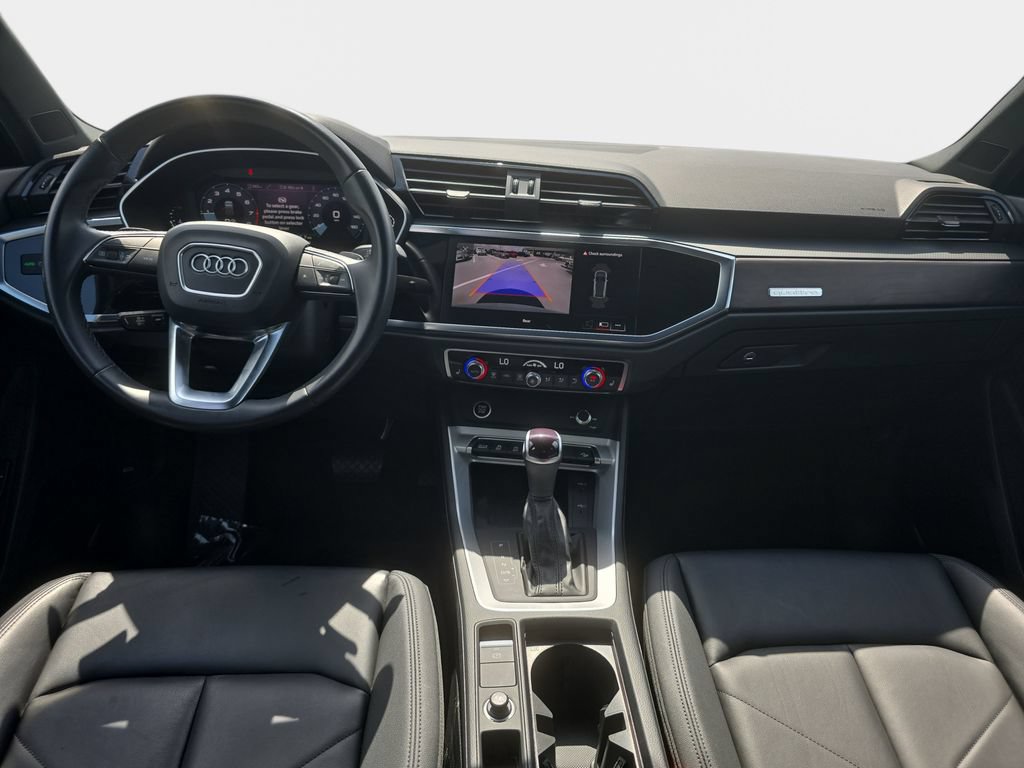 Used 2024 Audi Q3 2.0T Premium w/ Convenience Package AWD/4WD image 10