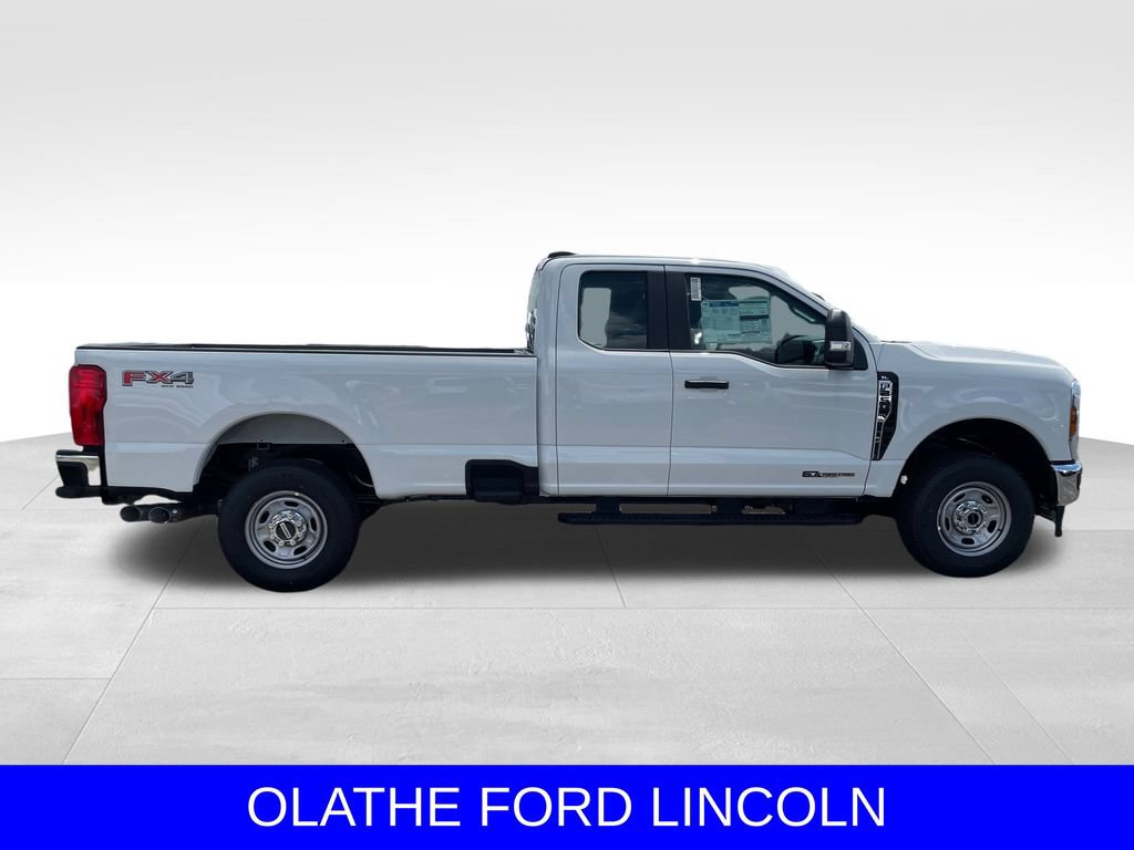 New 2025 Ford F250 XL w/ FX4 Off-Road Package AWD/4WD image 7