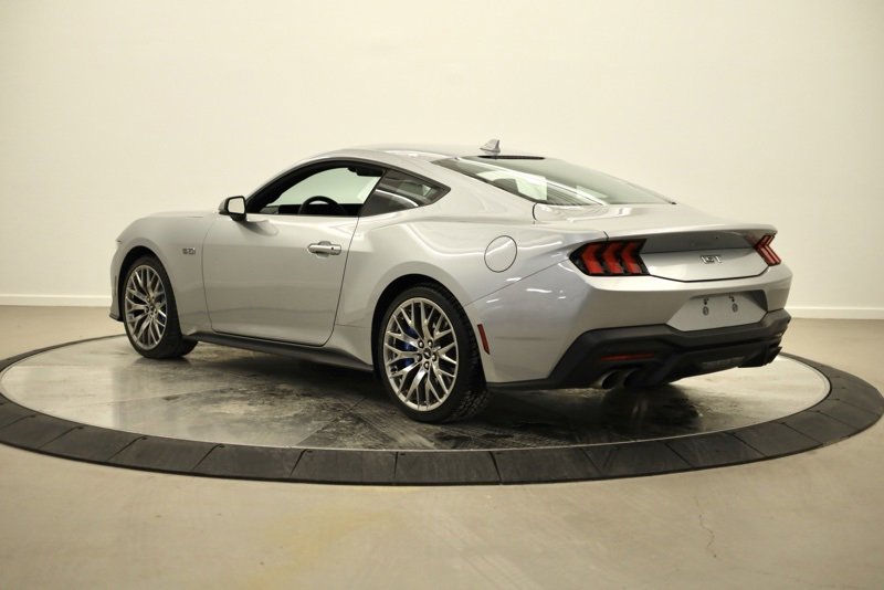 Used 2024 Ford Mustang GT Premium image 5