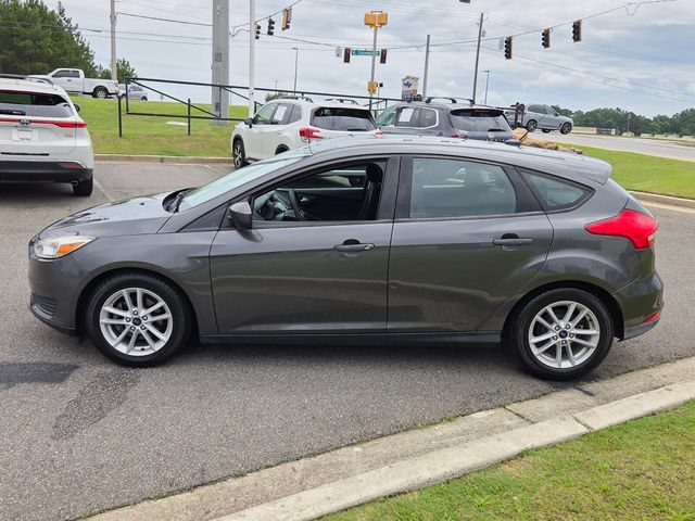 Used 2018 Ford Focus SE FWD image 4