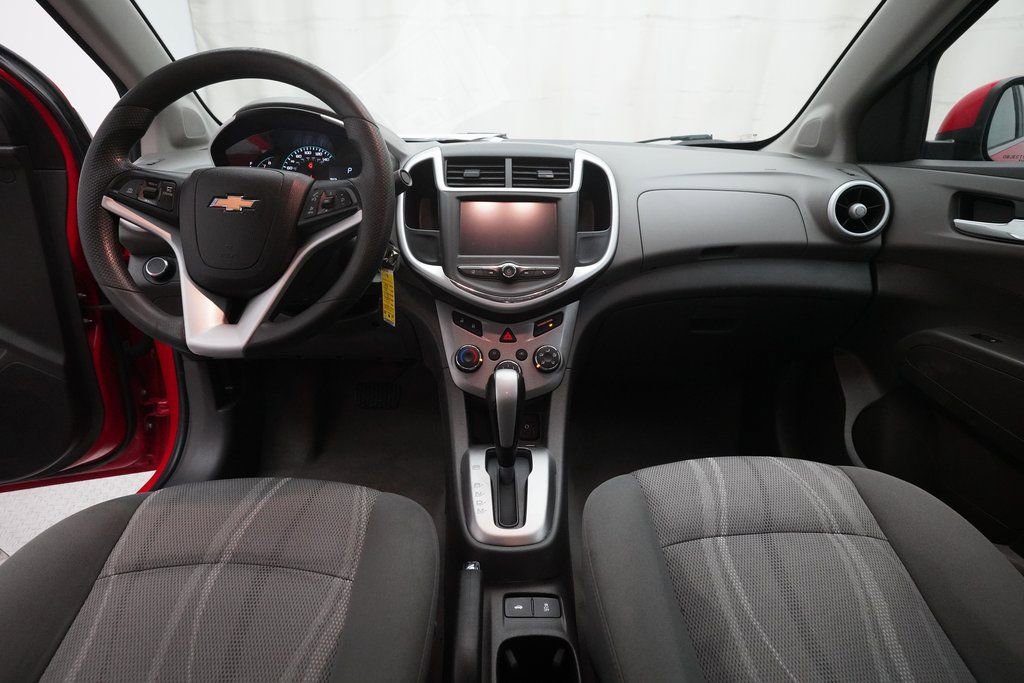 Used 2017 Chevrolet Sonic LT image 5