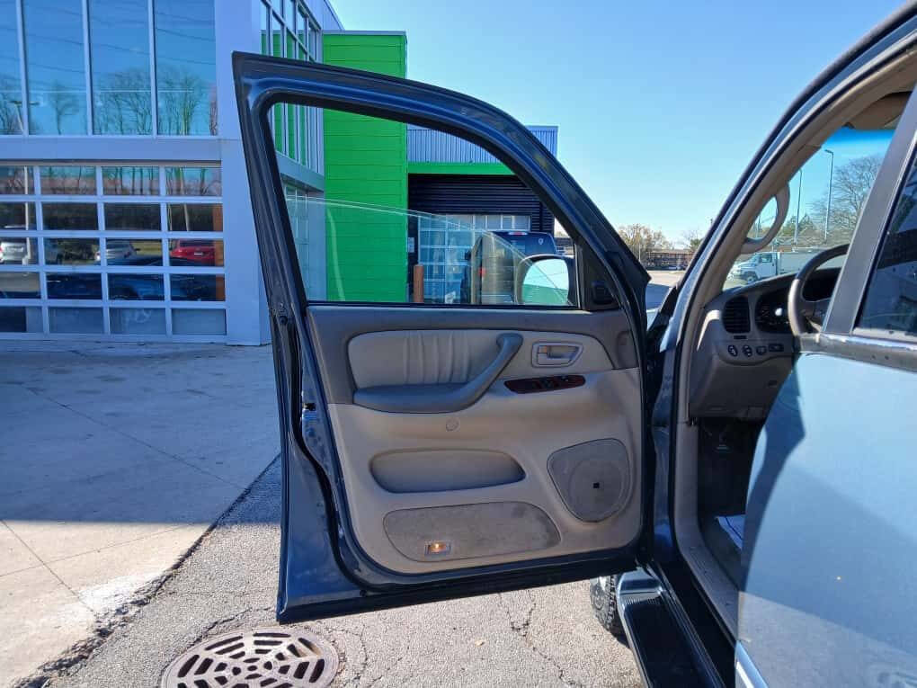 Used 2005 Toyota Sequoia Limited image 8