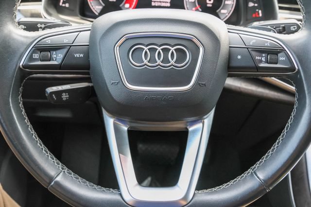 Used 2021 Audi Q8 Premium w/ Convenience Package AWD/4WD image 8