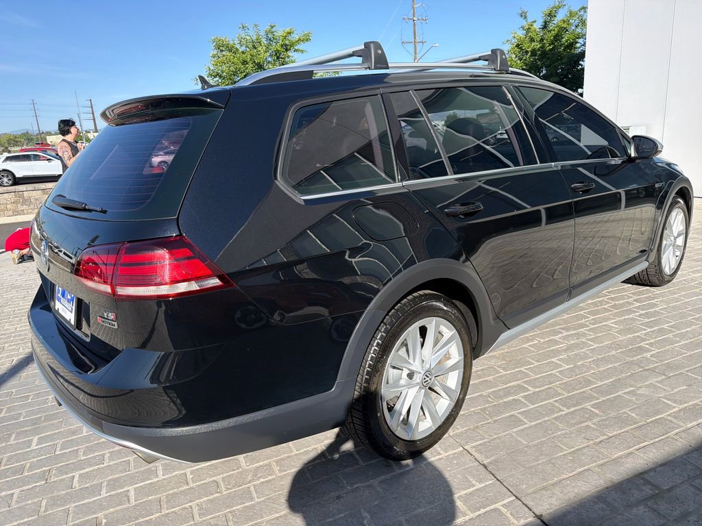 Used 2018 Volkswagen Golf Alltrack S AWD/4WD image 5