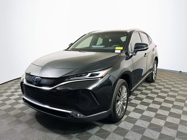 Used 2022 Toyota Venza Limited w/ Advanced Technology Package AWD/4WD image 4