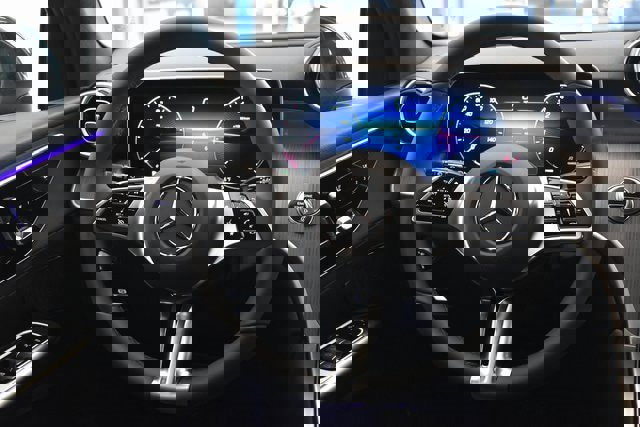 New 2026 Mercedes-Benz GLC 300 4MATIC image 26