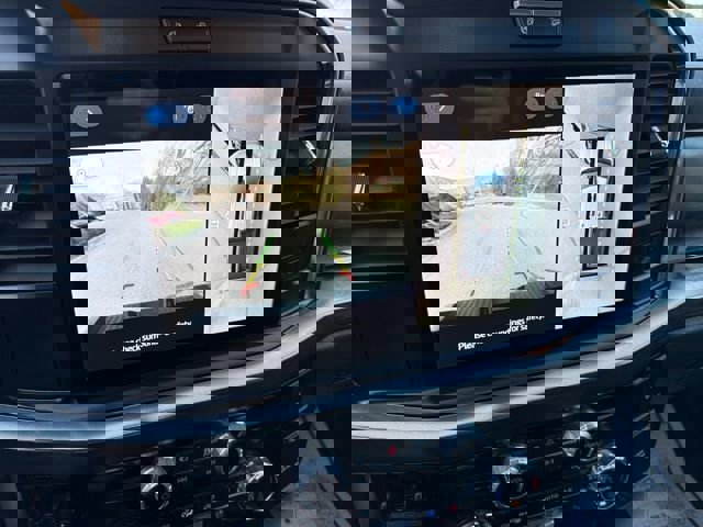 Used 2025 Ford F350 Lariat w/ FX4 Off-Road Package image 23