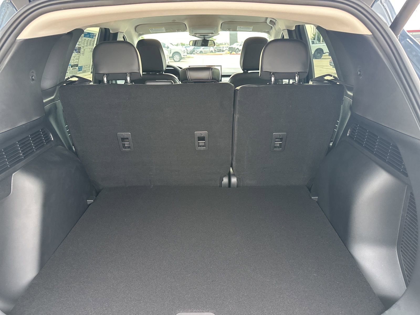 New 2025 Ford Escape SE image 28