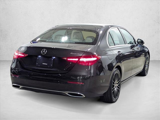 Used 2025 Mercedes-Benz C 300 4MATIC Sedan image 5