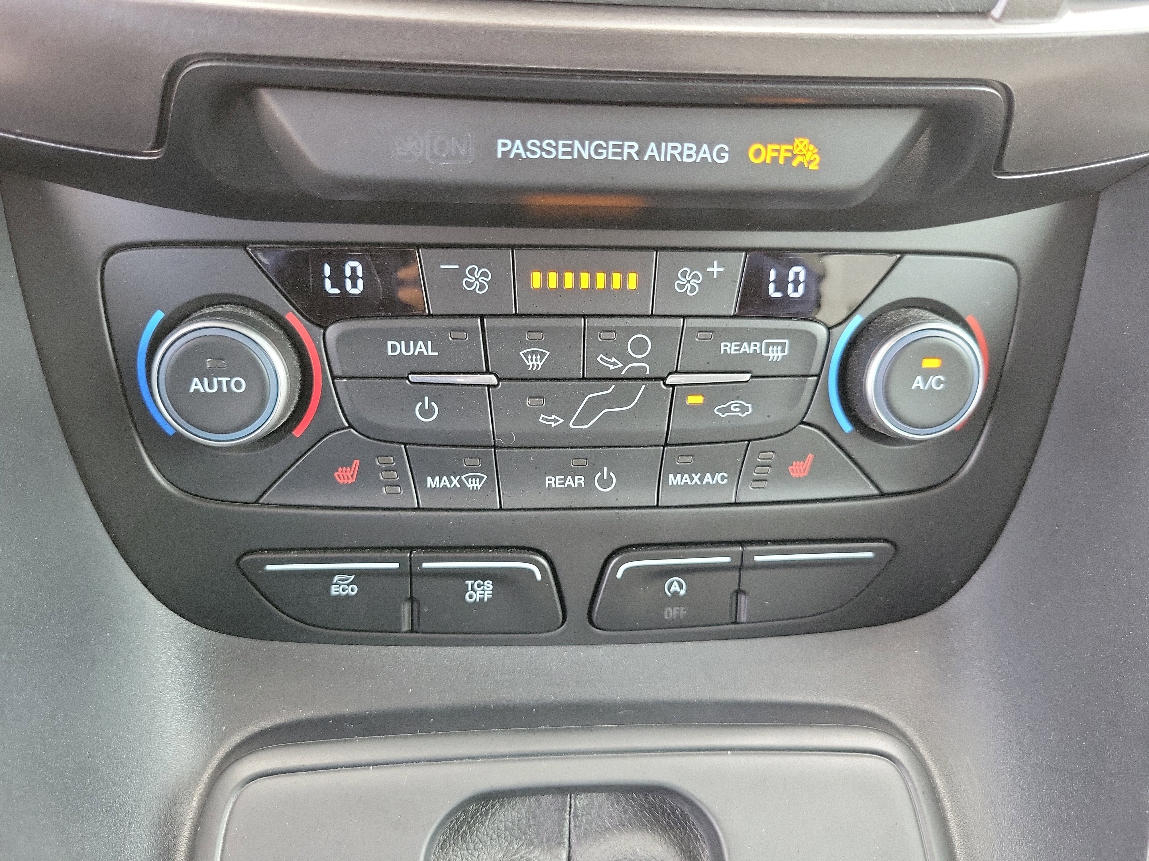 Used 2023 Ford Transit Connect XLT FWD image 25