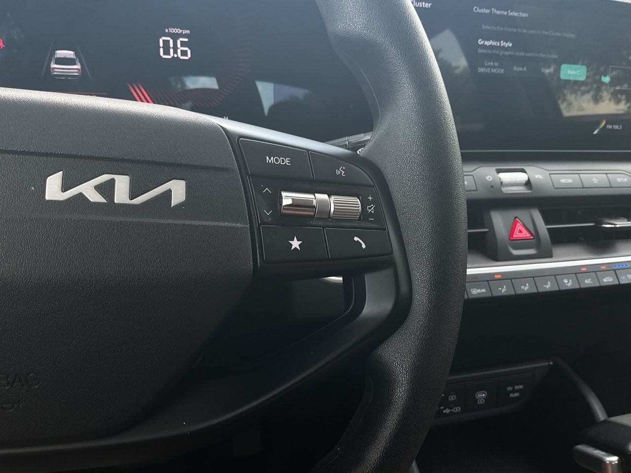 Used 2025 Kia K4 FWD image 24