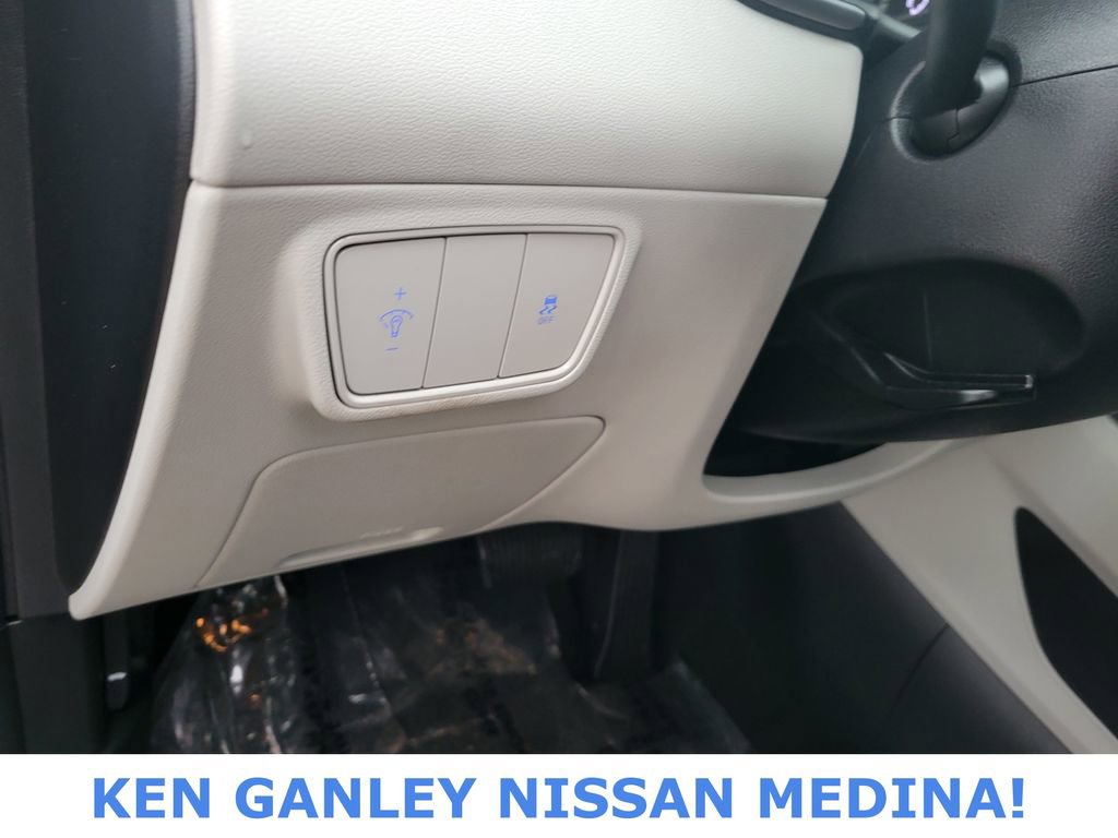 Used 2024 Hyundai Tucson SE image 34