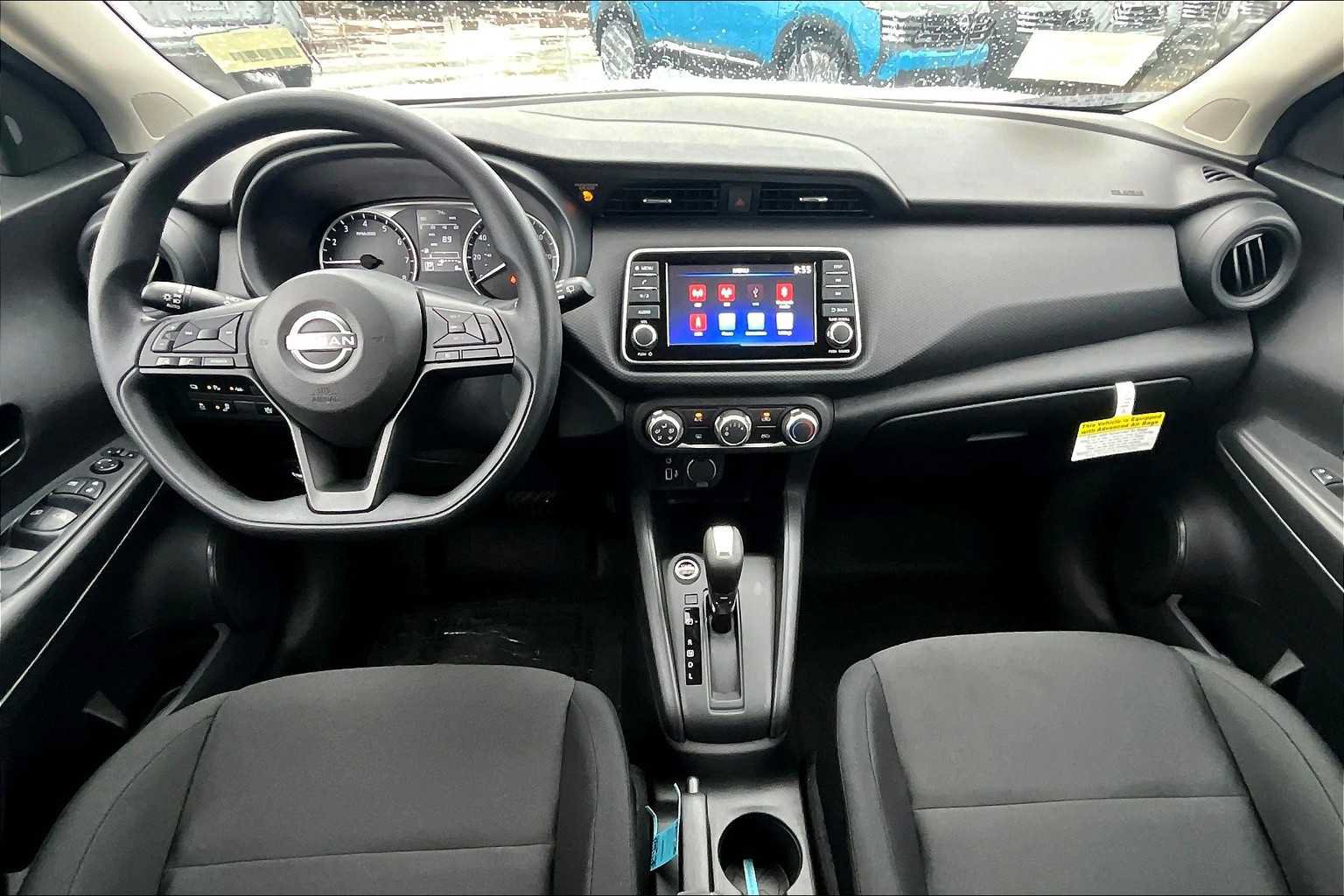 Used 2025 Nissan Kicks Play S FWD image 5