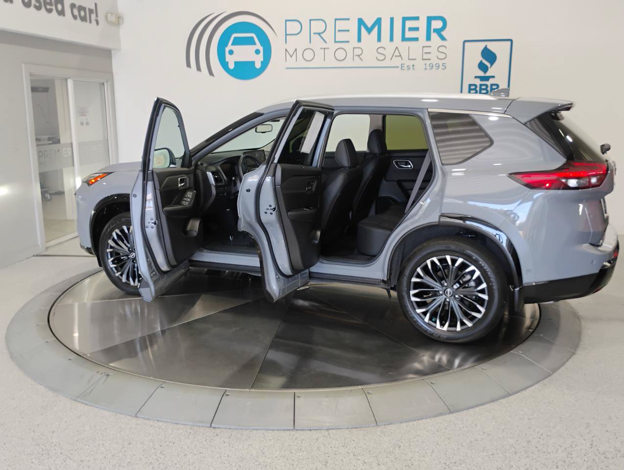 Used 2024 Nissan Rogue Platinum w/ Platinum Premium Package FWD image 41
