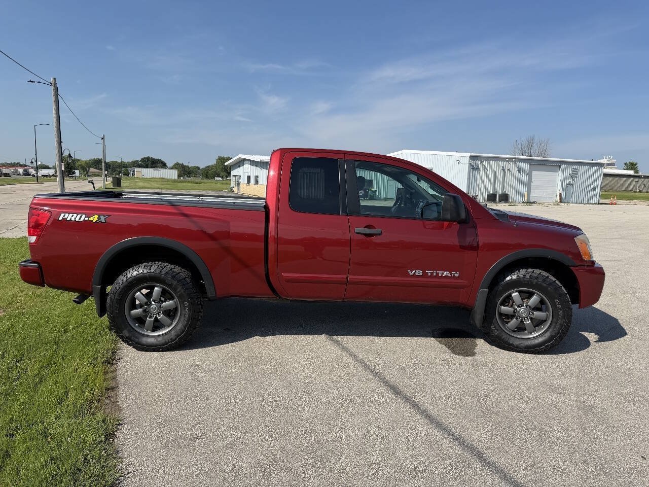 Used 2015 Nissan Titan PRO-4X AWD/4WD image 8