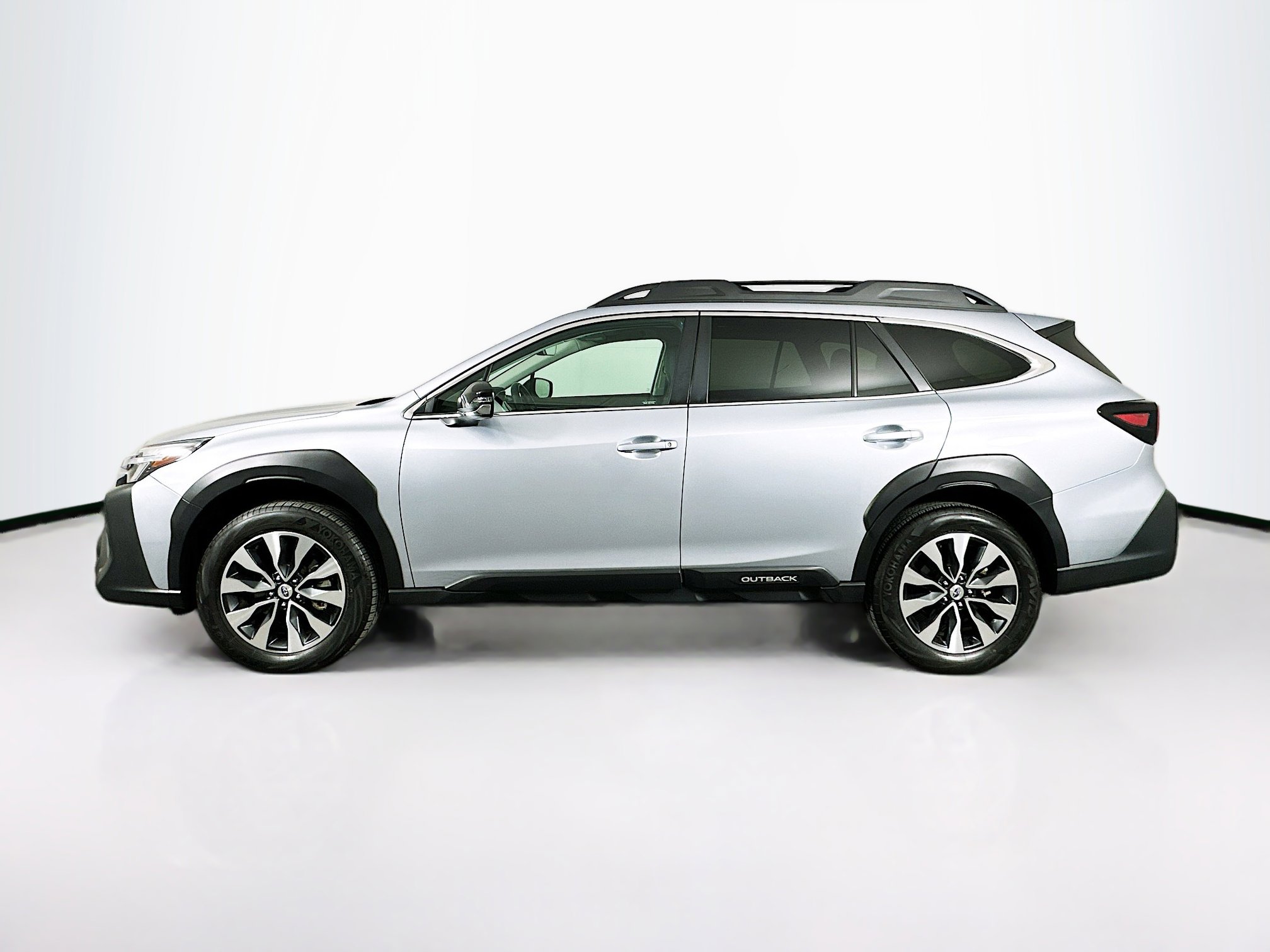 Used 2023 Subaru Outback Limited image 4