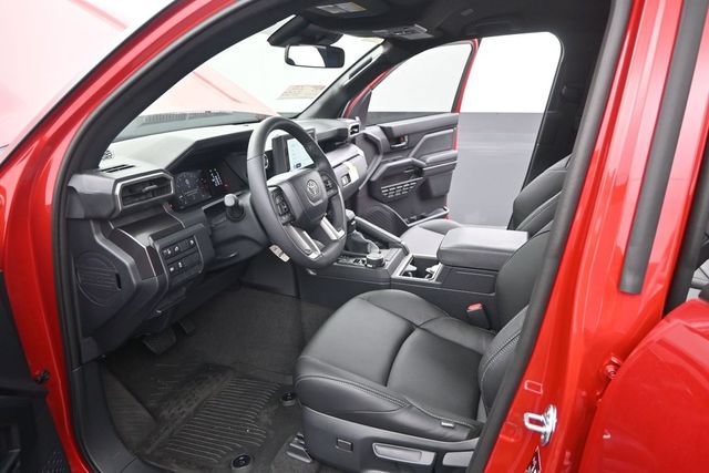 New 2026 Toyota 4Runner SR5 AWD/4WD image 4