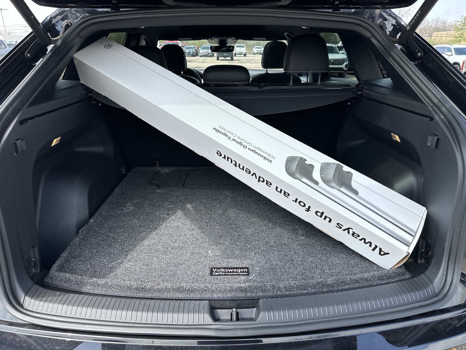 Used 2023 Volkswagen Atlas Cross Sport SEL R-Line AWD/4WD image 10