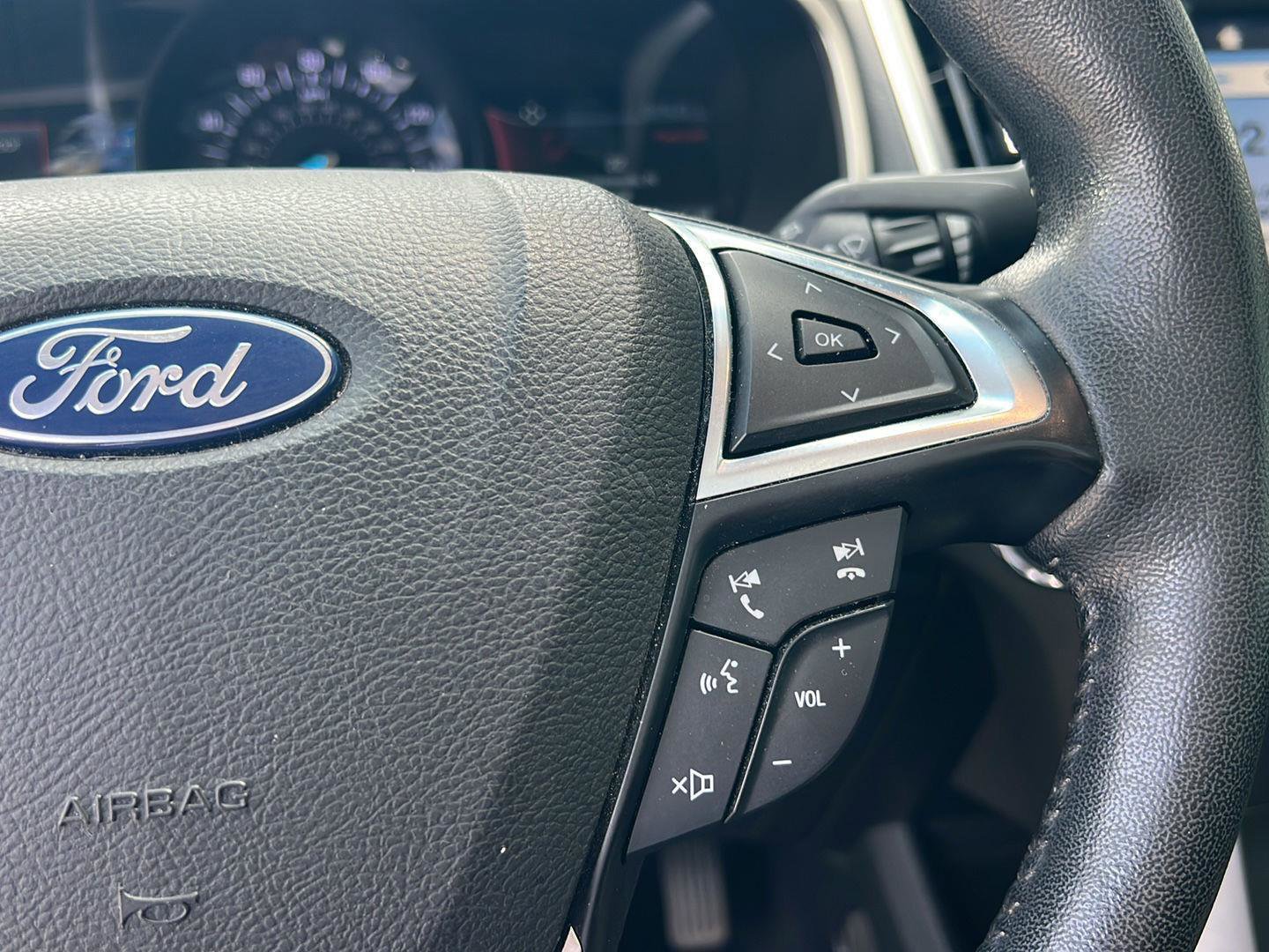 Used 2019 Ford Edge SEL w/ Equipment Group 201A image 22