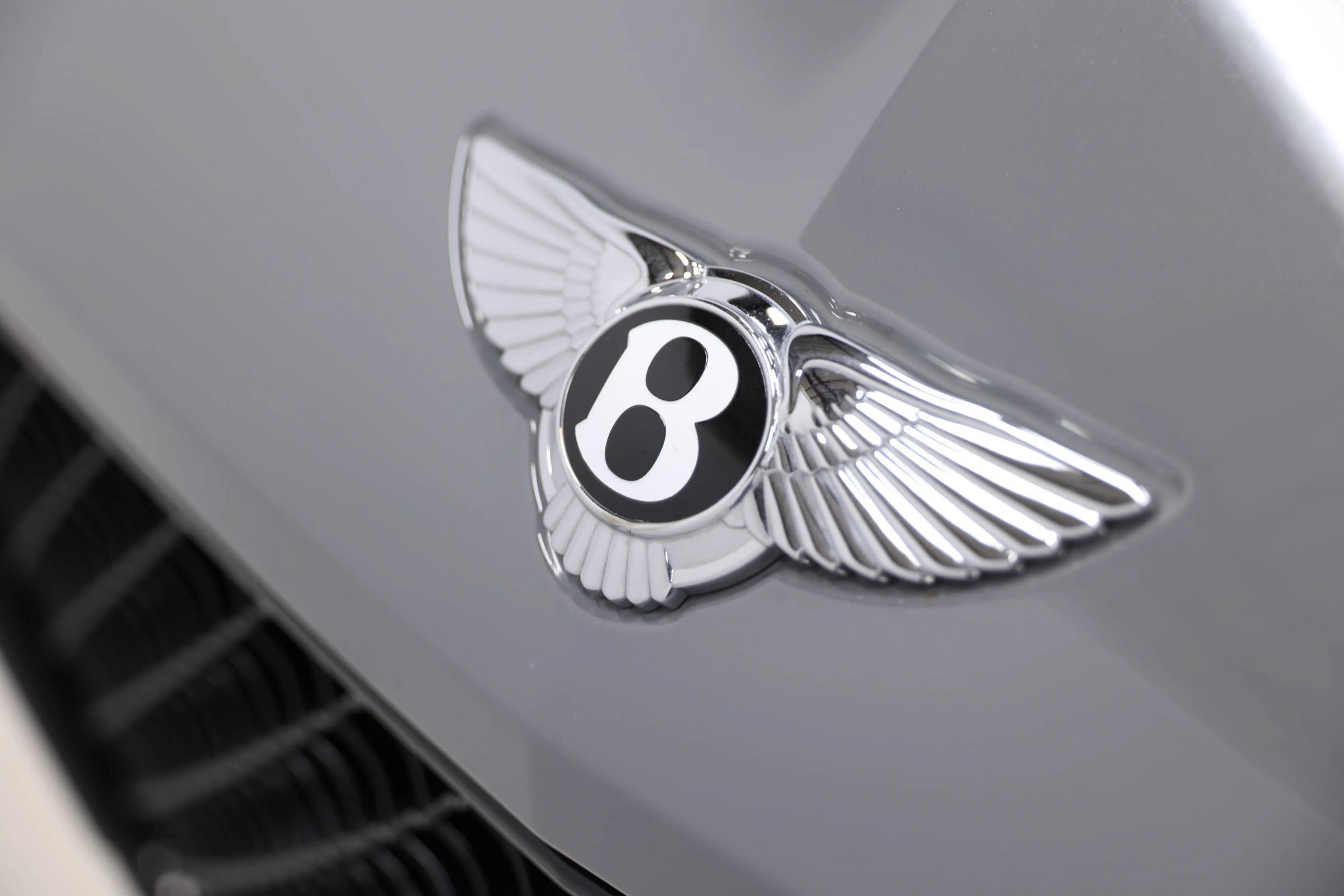 Used 2023 Bentley Bentayga AWD/4WD image 6