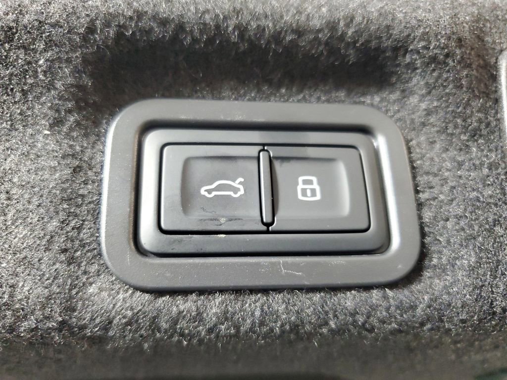 New 2026 Audi A6 Prestige image 9