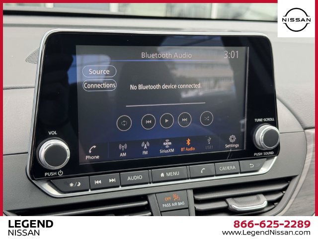 Used 2025 Nissan Altima 2.5 SV FWD image 27